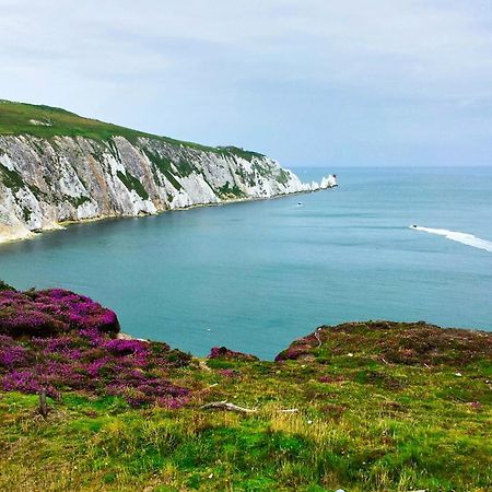 Cosy Holiday Home, Thorness Bay Porchfield  Экстерьер фото