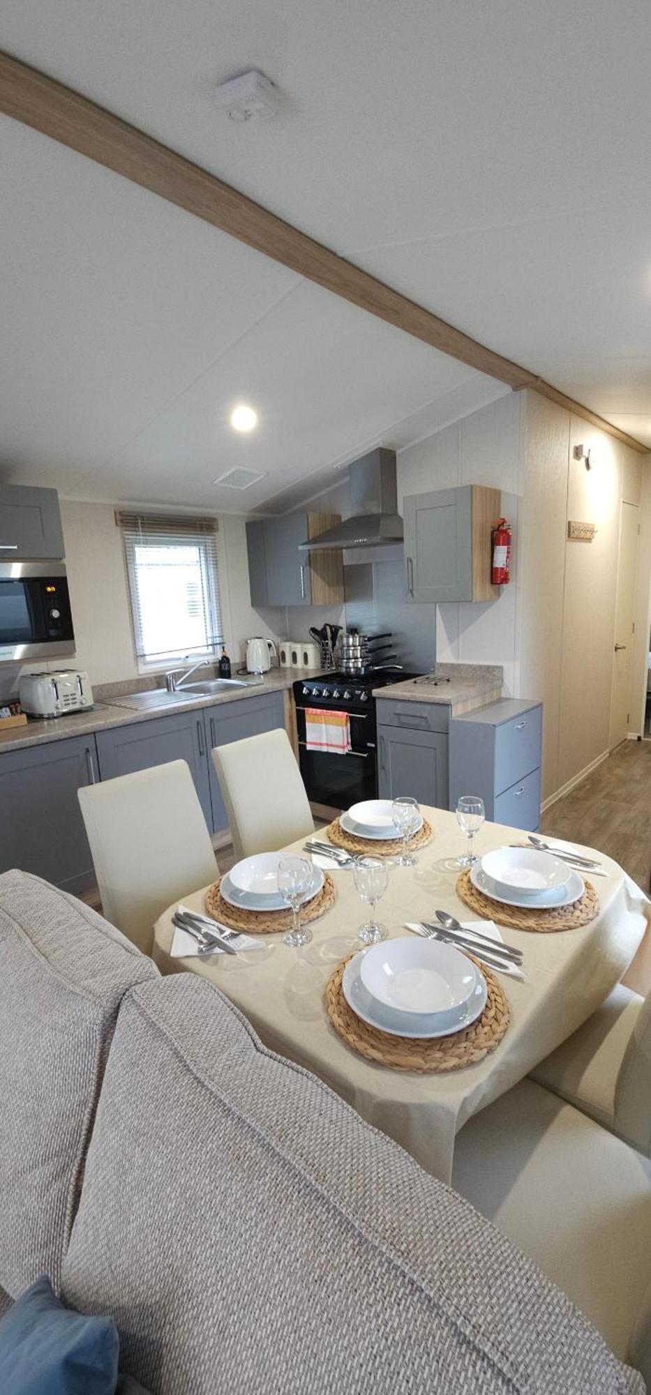 Cosy Holiday Home, Thorness Bay Porchfield  Экстерьер фото